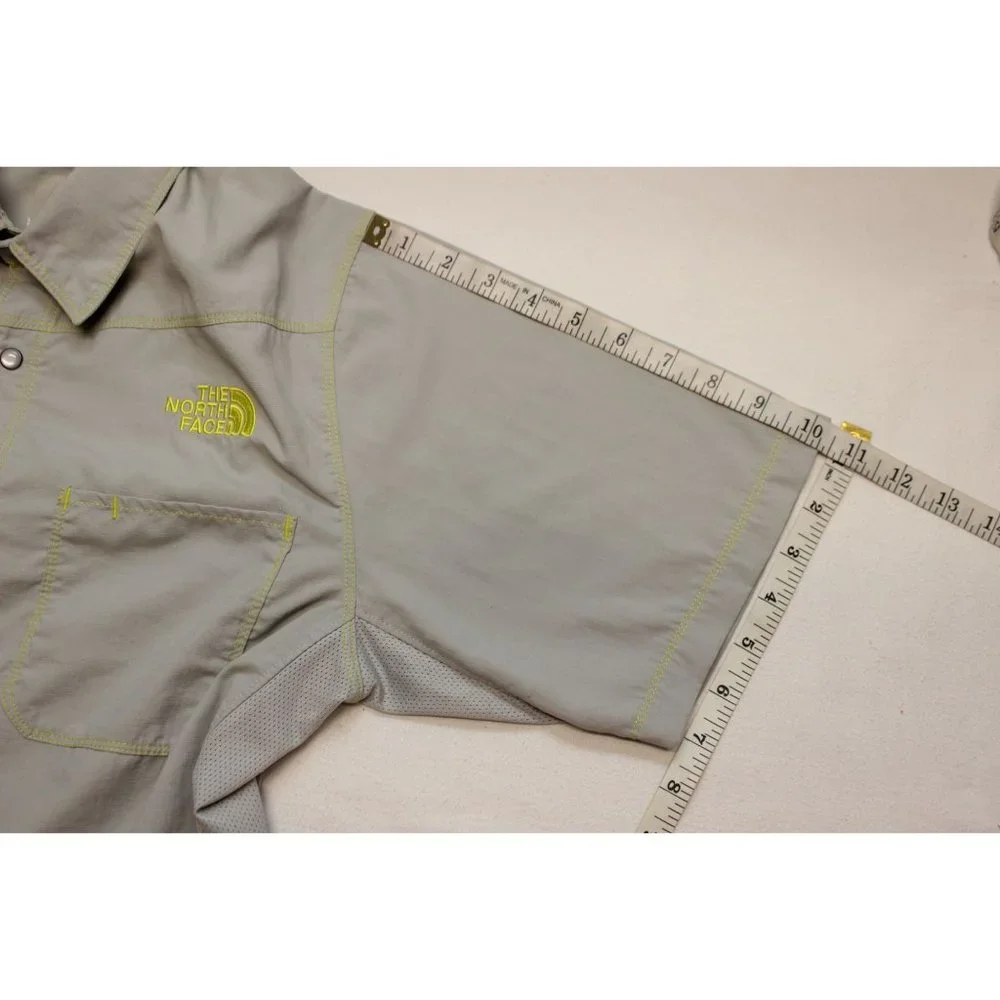 The North Face men's rip stop short sleeve pearl snap button front‎ shirt S